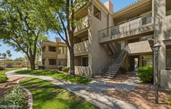 3830 E LAKEWOOD Parkway E, Phoenix, AZ 85048