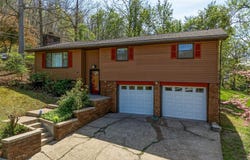 44 May Road, Huntington, WV 25704