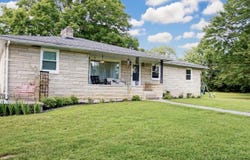 270 W Railroad, Stanton, KY 40380