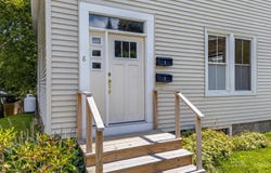 8 Pope Street, Gardiner, ME 04345