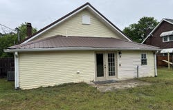 6688 Morganton Rd, Greenback, TN 37742