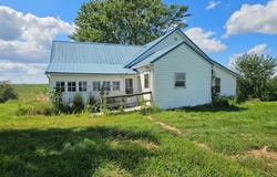 5804 Highway 224 N, Kellogg, IA 50135