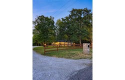 588 21500 Road, Cherryvale, KS 67335