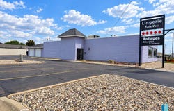 1909 W 41St St St, Sioux Falls, SD 57105