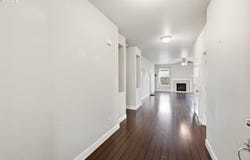 1190 PEASCOD Dr, Eugene, OR 97402
