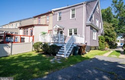 92 W PLUMSTEAD Avenue, LANSDOWNE, PA 19050
