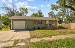 29 West 3 rd Street, Adrian, MO 64720