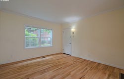 306 E 12TH St, Vancouver, WA 98660