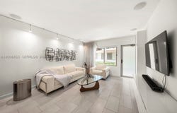 2130 Park Ave, Miami Beach, FL 33139