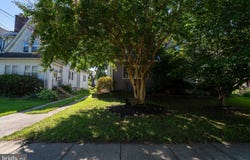 92 W PLUMSTEAD Avenue, LANSDOWNE, PA 19050