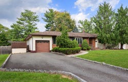 77 Schwin Drive, Clark Twp., NJ 07066-2724