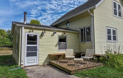 7611 County Road 73 NE, Nelson, MN 56355