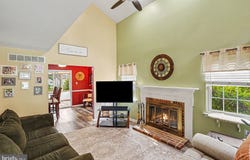 37 HAWTHORNE Avenue, NEWARK, DE 19711