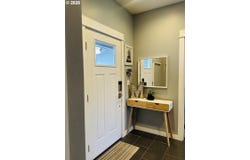 3600 CHEVRON Dr, HoodRiver, OR 97031