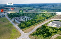 Hazel St, Carthage, MO 64836