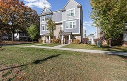 591 Parkside Way, Ferndale, MI 48220