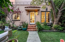 837 Westmount Dr, West Hollywood, CA 90069