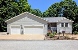 203 Queensberry Drive, Branson West, MO 65737
