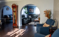 17221 NW 82nd Ave, Hialeah, FL 33015