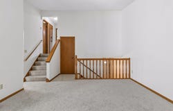 2002 Mesabi Avenue E, Maplewood, MN 55109