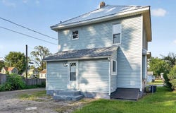 1915 Lane Avenue, Elkhart, IN 46516