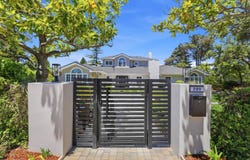 280 Uplands DR, Hillsborough, CA 94010