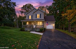105 Vicar Way, Milford, PA 18337