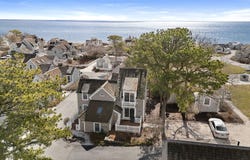 4 Hyannis Point Road, Mashpee, MA 02649