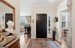 25 OVERBROOK Road, RANSON, WV 25438