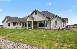2550 PERRYDALE Rd, Dallas, OR 97338