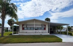 5635 Halifax Dr, Sarasota, FL 34233