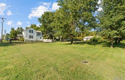 20 E Avenue, Leslie, MO 63056