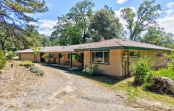 51300 Road 426, Oakhurst, CA 93644