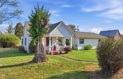 16763 Sunset Drive, Houston, MO 65483