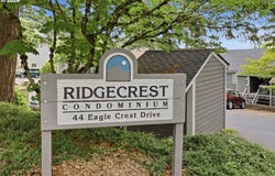 44 EAGLE CREST Dr, LakeOswego, OR 97035