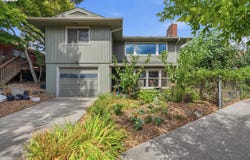 1803 E 6TH St, Vancouver, WA 98661