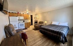 100 Pulsipher Ln, Mesquite, NV 89027