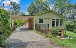 436 Bramble Ln SW, Roanoke, VA 24014
