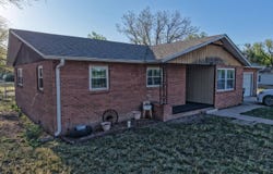 334 S 3rd St, Osborne, KS 67473