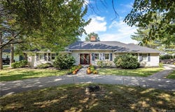 58 Fox Chapel Drive, Orchard Park, NY 14127