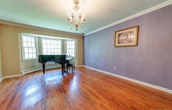 220 Windsor Avenue, Brightwaters, NY 11718