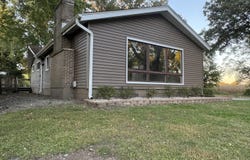 28542 S Walleye Lane, Wilmington, IL 60481