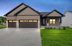 1280 Morrison St, NorthLiberty, IA 52317