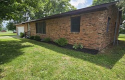 14541 N Morton Lane, Mt Vernon, IL 62864