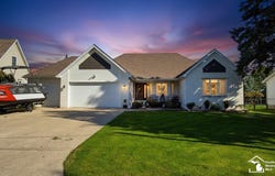 4900 Evergreen Drive, Monroe, MI 48161