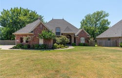 1612 Granite LN, Fort Smith, AR 72916