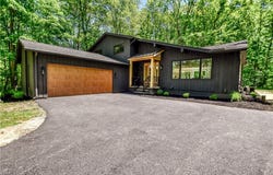 19121 Brewster Road, Aurora, OH 44202