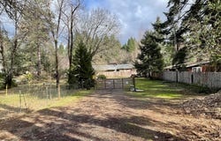 411 S Old Stage Road, Cave Junction, OR 97523