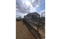 311 E Frio St, Dilley, TX 78017