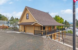 604 E GREENWOOD St, Enterprise, OR 97828